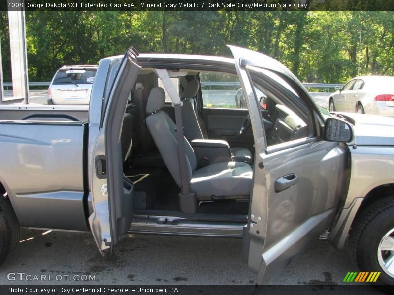 Mineral Gray Metallic / Dark Slate Gray/Medium Slate Gray 2008 Dodge Dakota SXT Extended Cab 4x4