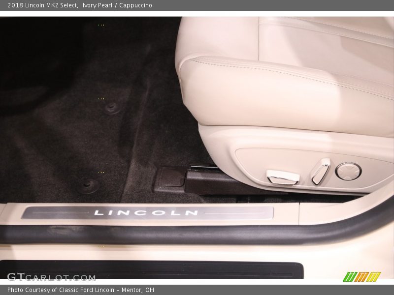 Ivory Pearl / Cappuccino 2018 Lincoln MKZ Select