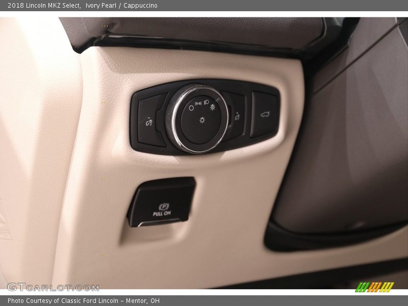 Ivory Pearl / Cappuccino 2018 Lincoln MKZ Select