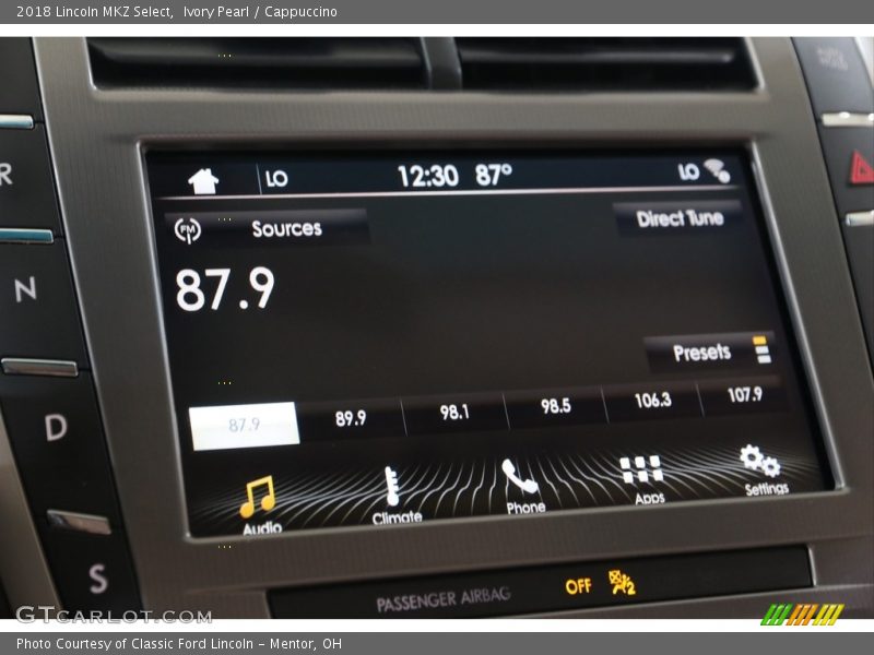 Ivory Pearl / Cappuccino 2018 Lincoln MKZ Select