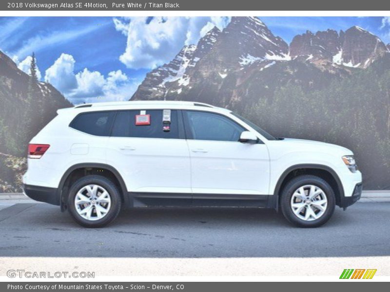 Pure White / Titan Black 2018 Volkswagen Atlas SE 4Motion