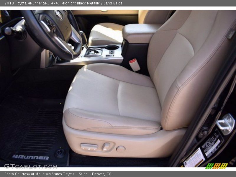 Midnight Black Metallic / Sand Beige 2018 Toyota 4Runner SR5 4x4
