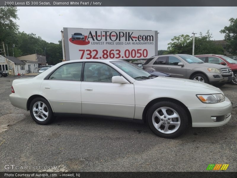 Diamond White Pearl / Ivory 2000 Lexus ES 300 Sedan