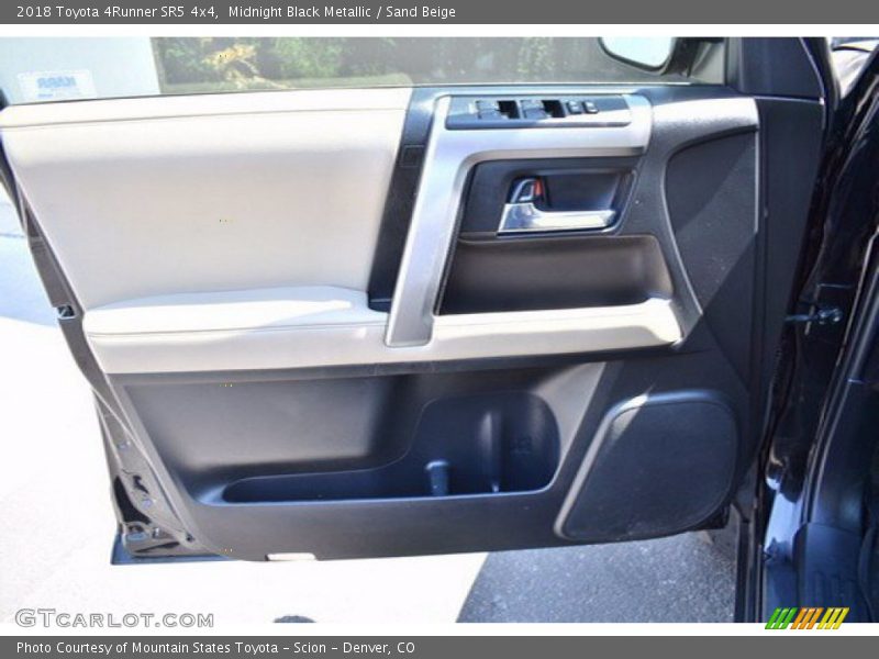 Midnight Black Metallic / Sand Beige 2018 Toyota 4Runner SR5 4x4