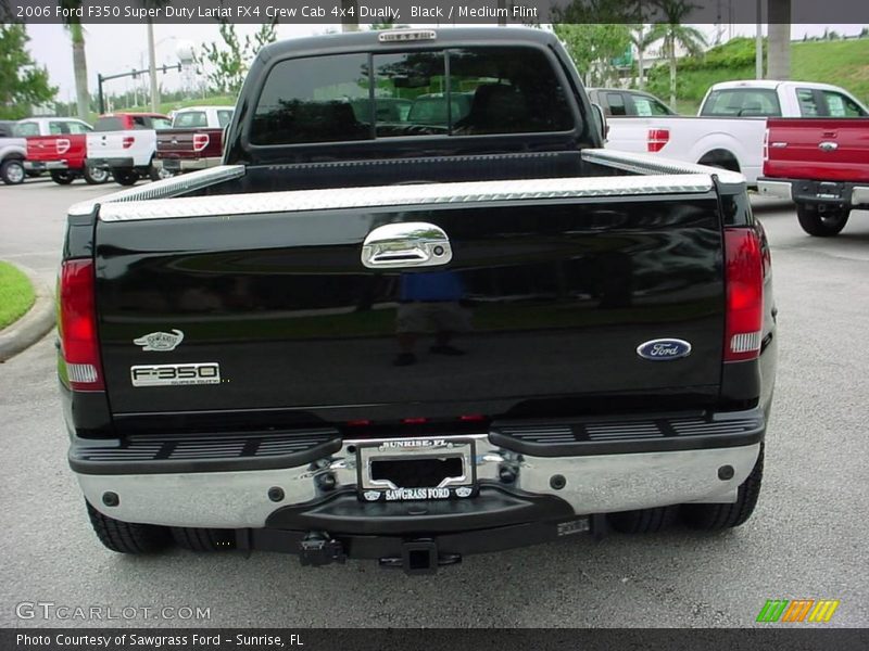 Black / Medium Flint 2006 Ford F350 Super Duty Lariat FX4 Crew Cab 4x4 Dually