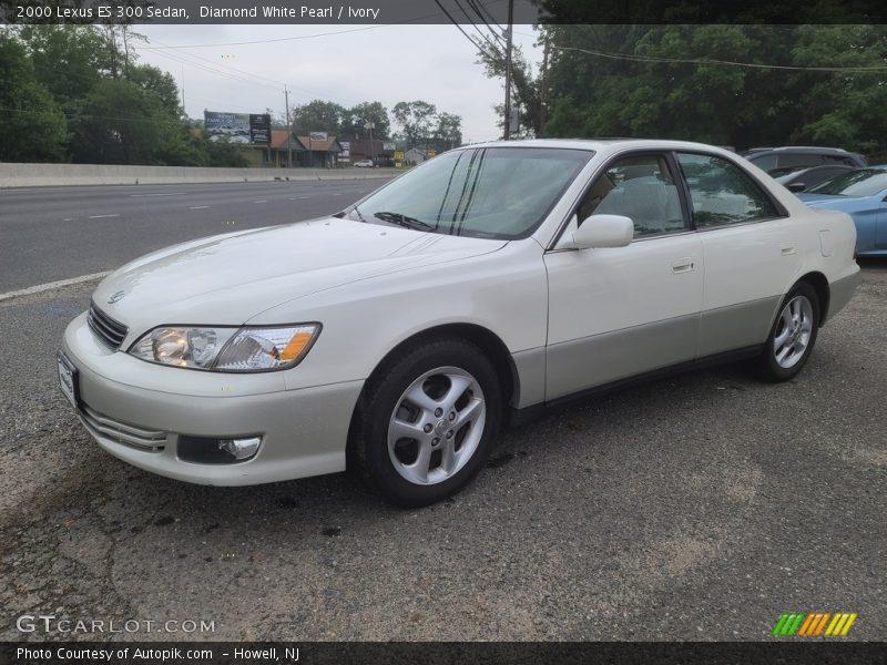 Diamond White Pearl / Ivory 2000 Lexus ES 300 Sedan