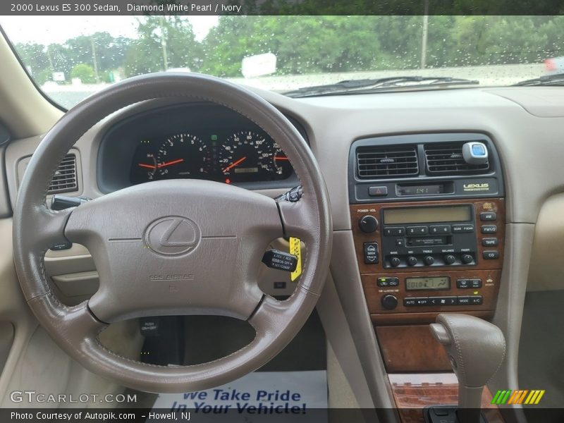 Diamond White Pearl / Ivory 2000 Lexus ES 300 Sedan