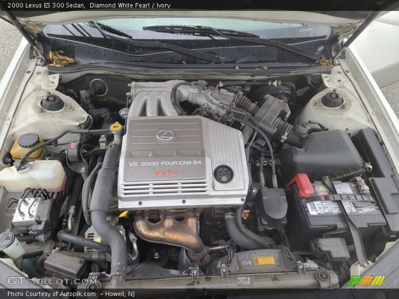 Diamond White Pearl / Ivory 2000 Lexus ES 300 Sedan