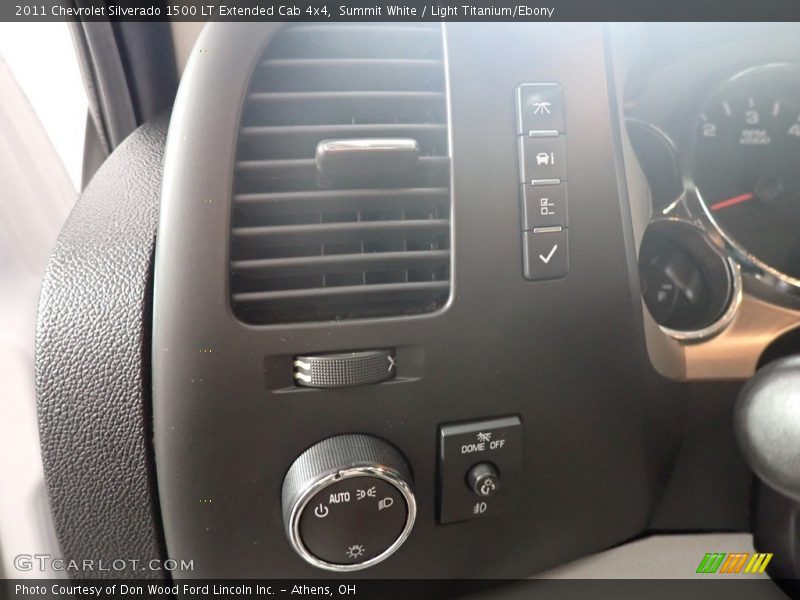 Summit White / Light Titanium/Ebony 2011 Chevrolet Silverado 1500 LT Extended Cab 4x4