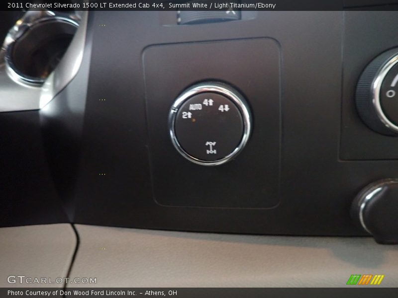 Summit White / Light Titanium/Ebony 2011 Chevrolet Silverado 1500 LT Extended Cab 4x4