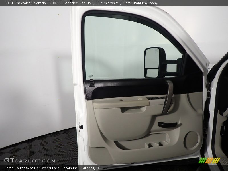 Summit White / Light Titanium/Ebony 2011 Chevrolet Silverado 1500 LT Extended Cab 4x4
