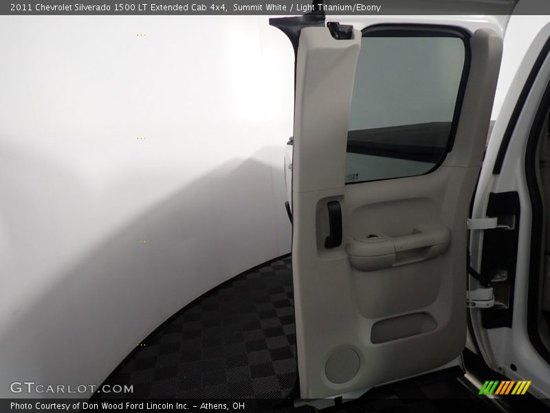 Summit White / Light Titanium/Ebony 2011 Chevrolet Silverado 1500 LT Extended Cab 4x4