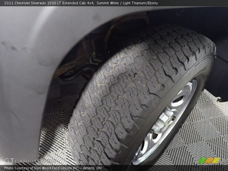 Summit White / Light Titanium/Ebony 2011 Chevrolet Silverado 1500 LT Extended Cab 4x4