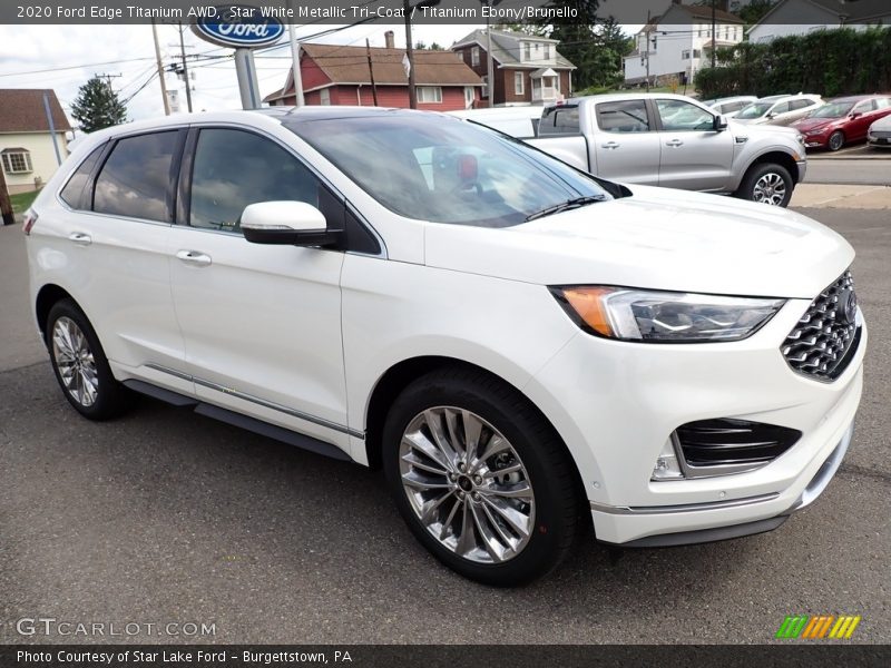 Front 3/4 View of 2020 Edge Titanium AWD