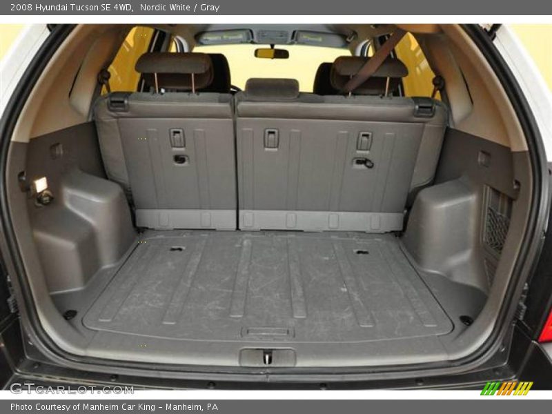 Nordic White / Gray 2008 Hyundai Tucson SE 4WD
