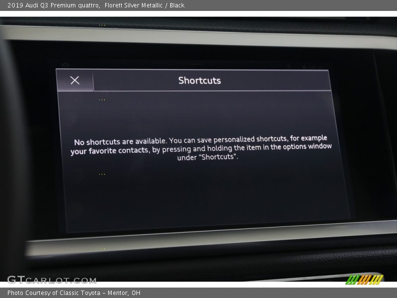 Florett Silver Metallic / Black 2019 Audi Q3 Premium quattro