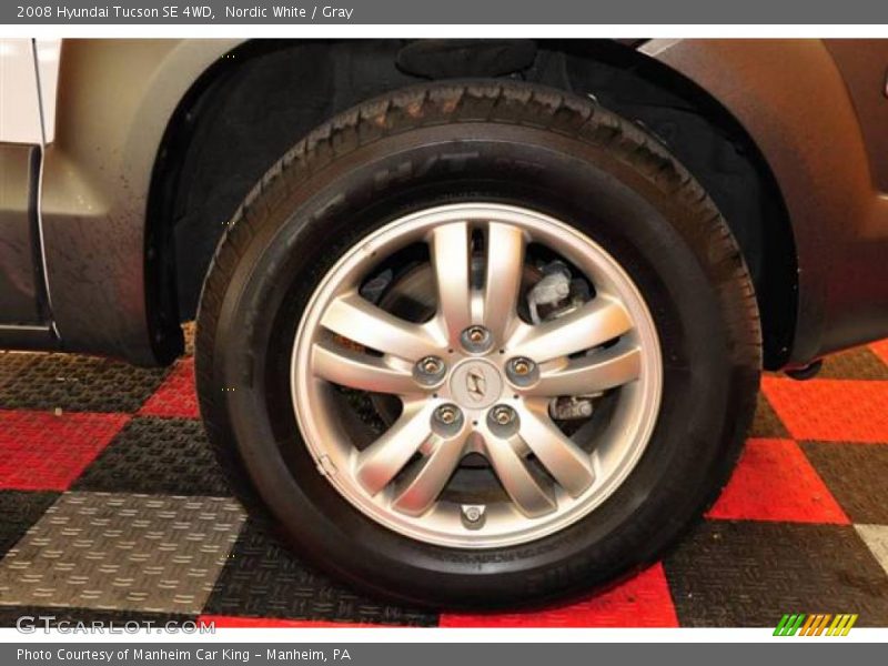 Nordic White / Gray 2008 Hyundai Tucson SE 4WD