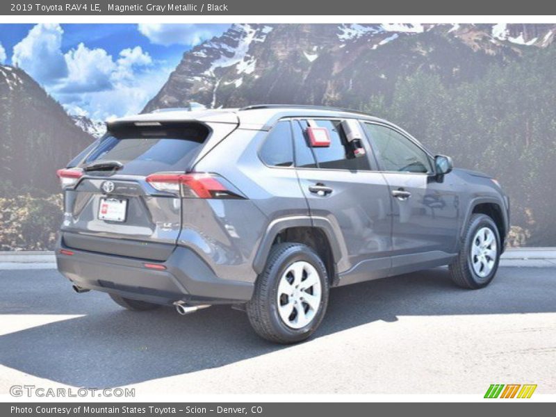 Magnetic Gray Metallic / Black 2019 Toyota RAV4 LE