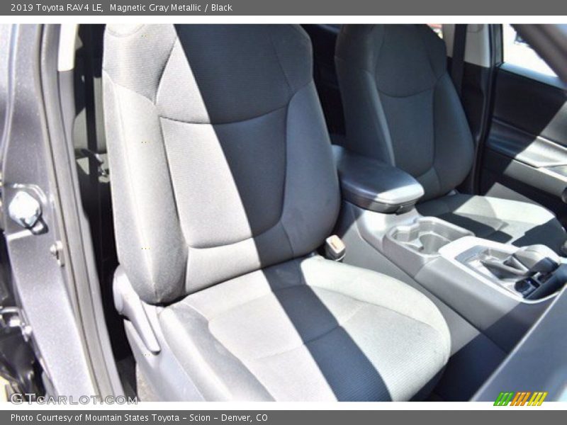 Magnetic Gray Metallic / Black 2019 Toyota RAV4 LE