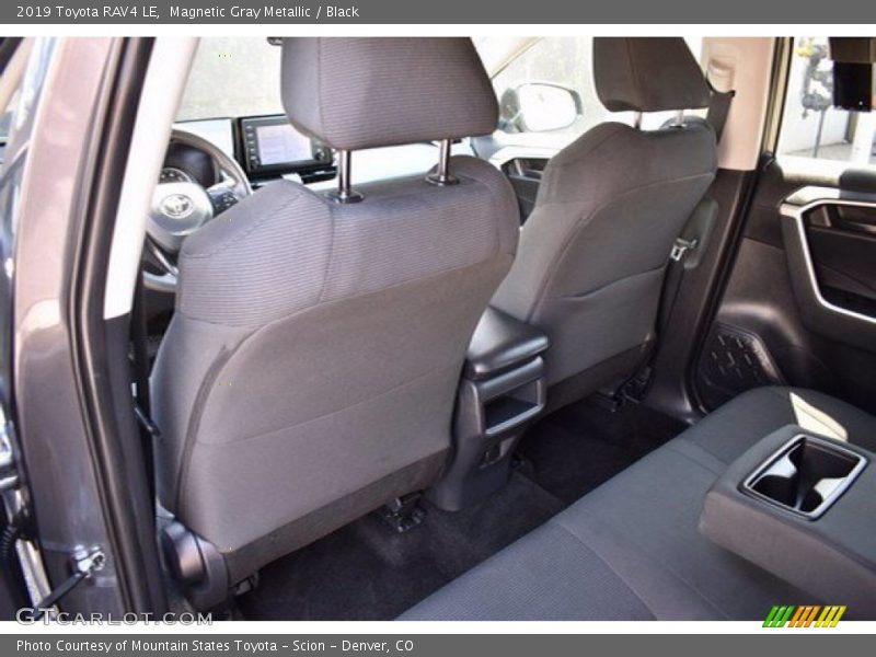 Magnetic Gray Metallic / Black 2019 Toyota RAV4 LE