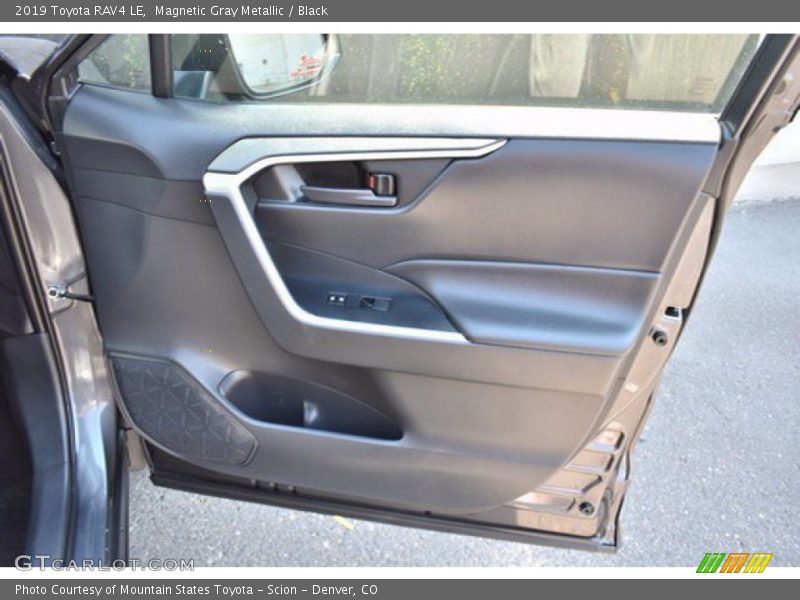 Magnetic Gray Metallic / Black 2019 Toyota RAV4 LE