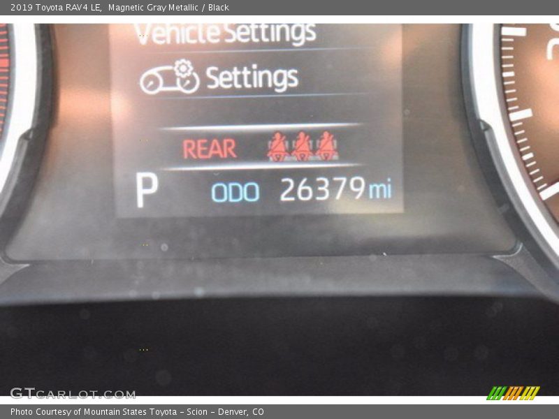 Magnetic Gray Metallic / Black 2019 Toyota RAV4 LE