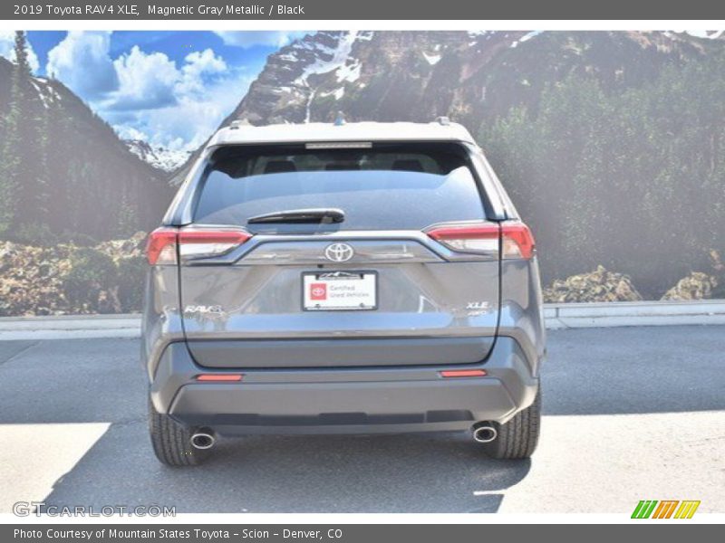 Magnetic Gray Metallic / Black 2019 Toyota RAV4 XLE