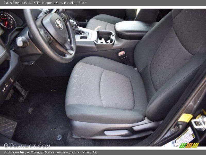 Magnetic Gray Metallic / Black 2019 Toyota RAV4 XLE