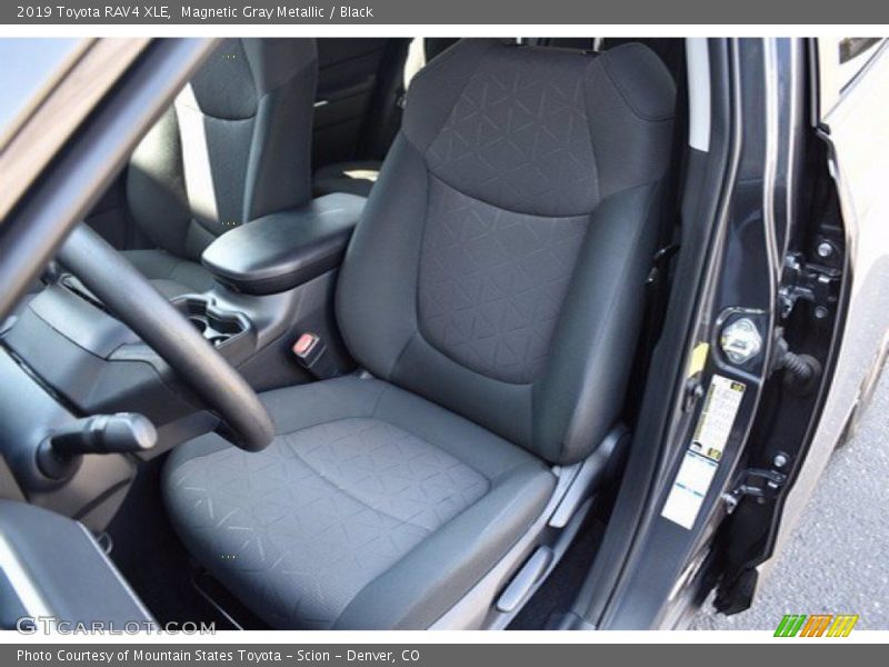 Magnetic Gray Metallic / Black 2019 Toyota RAV4 XLE