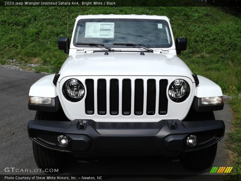 Bright White / Black 2020 Jeep Wrangler Unlimited Sahara 4x4