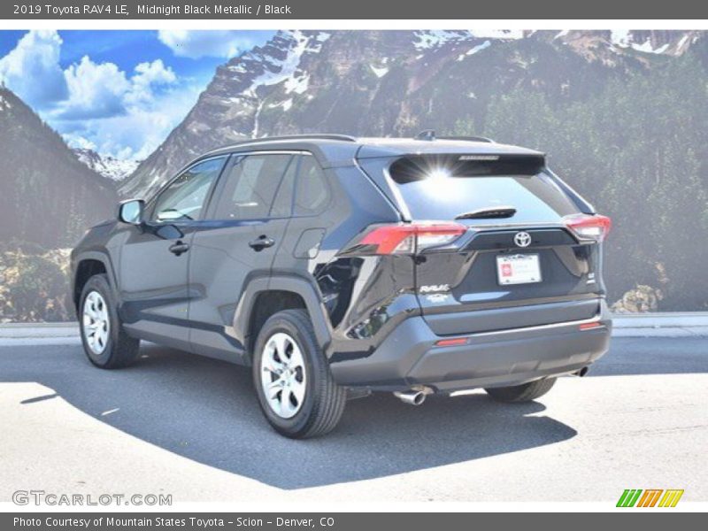 Midnight Black Metallic / Black 2019 Toyota RAV4 LE