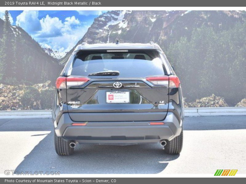 Midnight Black Metallic / Black 2019 Toyota RAV4 LE