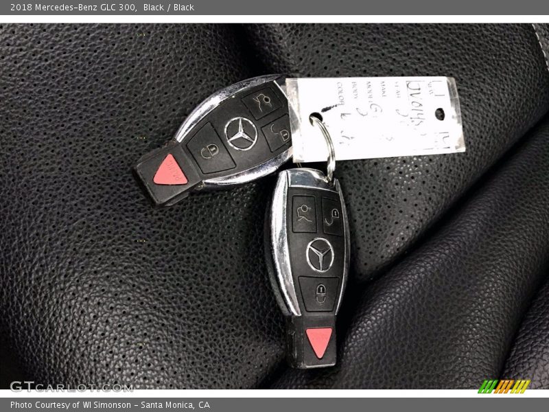 Black / Black 2018 Mercedes-Benz GLC 300