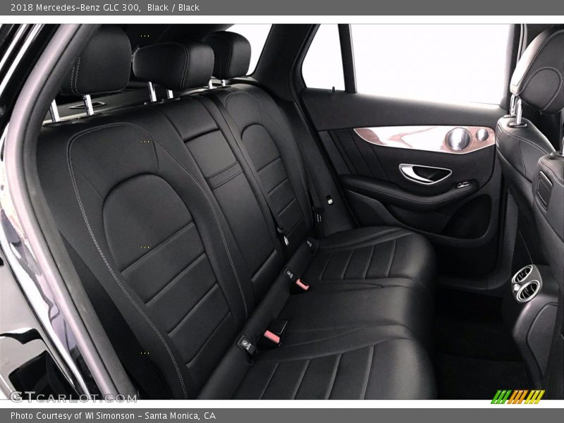 Black / Black 2018 Mercedes-Benz GLC 300
