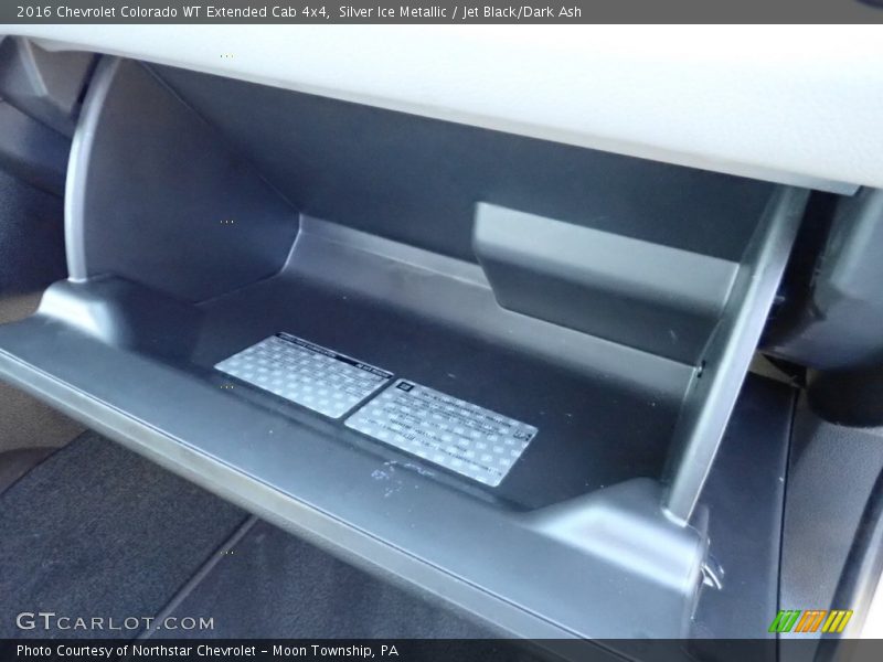 Silver Ice Metallic / Jet Black/Dark Ash 2016 Chevrolet Colorado WT Extended Cab 4x4