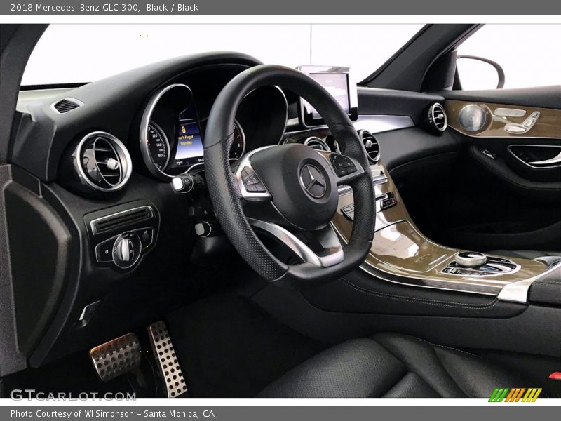 Black / Black 2018 Mercedes-Benz GLC 300