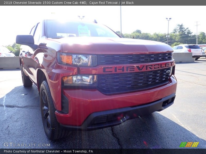 Cajun Red Tintcoat / Jet Black 2019 Chevrolet Silverado 1500 Custom Crew Cab 4WD