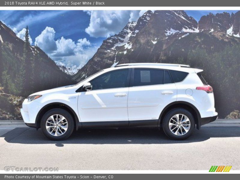 Super White / Black 2018 Toyota RAV4 XLE AWD Hybrid