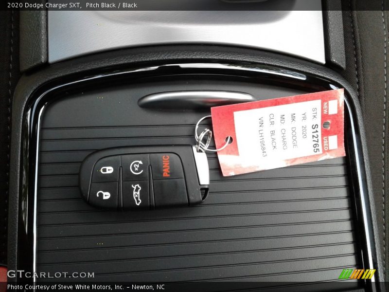 Pitch Black / Black 2020 Dodge Charger SXT