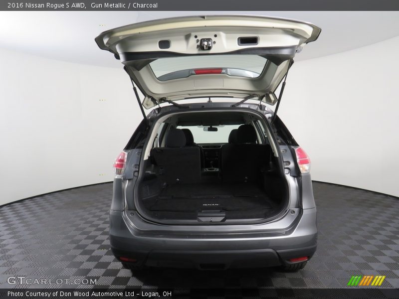 Gun Metallic / Charcoal 2016 Nissan Rogue S AWD