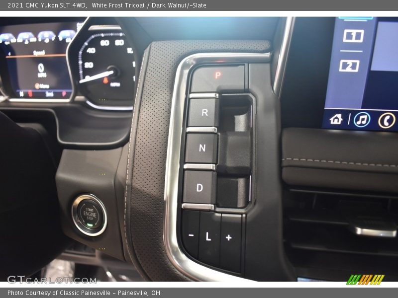 White Frost Tricoat / Dark Walnut/­Slate 2021 GMC Yukon SLT 4WD