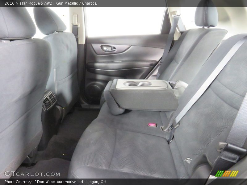 Gun Metallic / Charcoal 2016 Nissan Rogue S AWD
