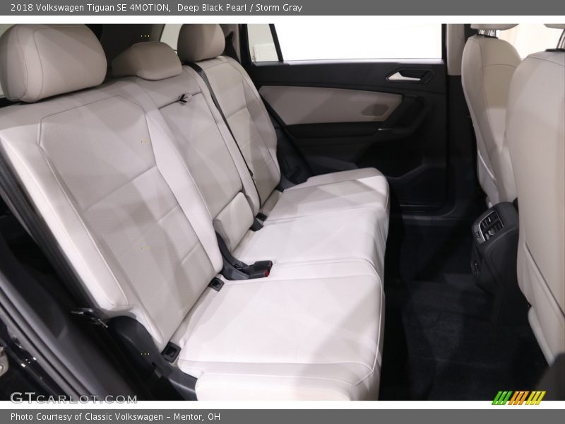 Deep Black Pearl / Storm Gray 2018 Volkswagen Tiguan SE 4MOTION