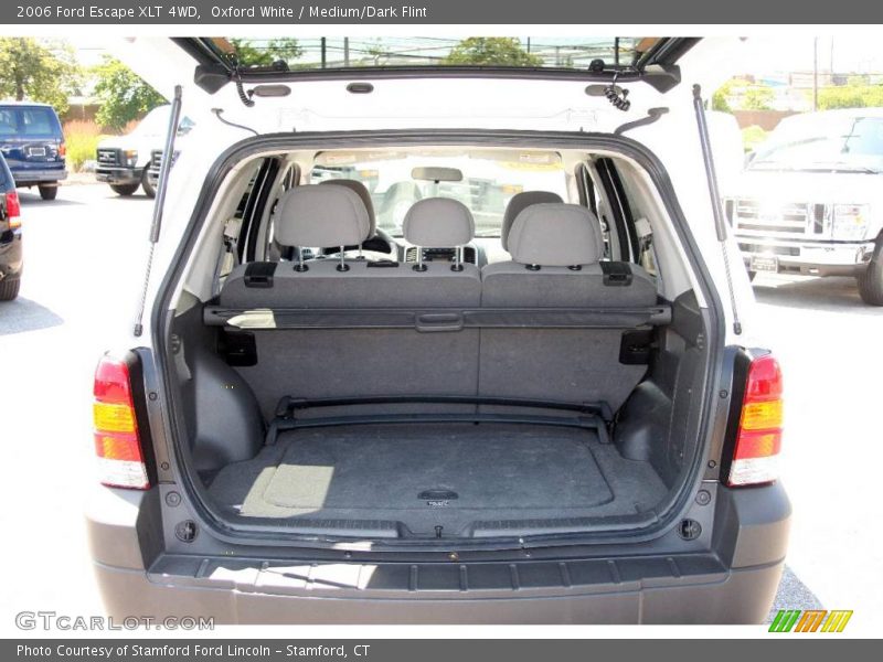 Oxford White / Medium/Dark Flint 2006 Ford Escape XLT 4WD