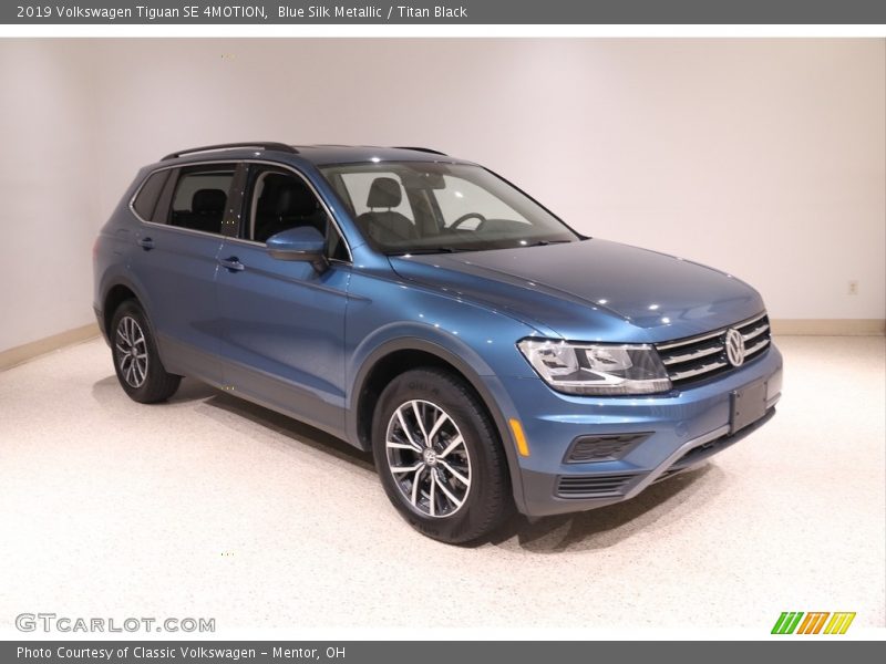 Blue Silk Metallic / Titan Black 2019 Volkswagen Tiguan SE 4MOTION