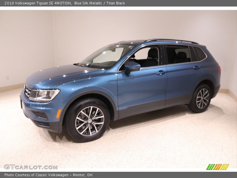 Blue Silk Metallic / Titan Black 2019 Volkswagen Tiguan SE 4MOTION