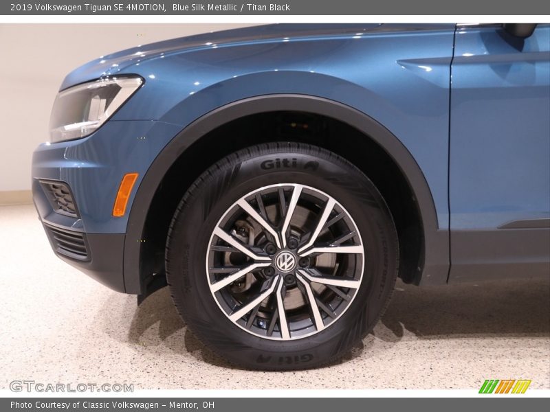 Blue Silk Metallic / Titan Black 2019 Volkswagen Tiguan SE 4MOTION