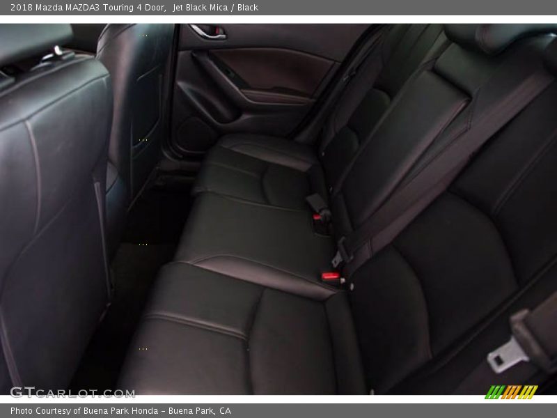 Jet Black Mica / Black 2018 Mazda MAZDA3 Touring 4 Door