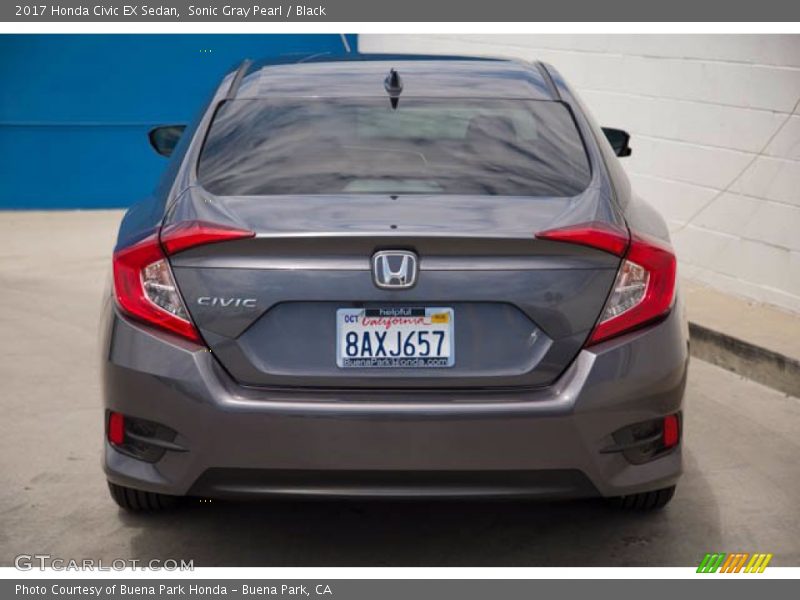 Sonic Gray Pearl / Black 2017 Honda Civic EX Sedan