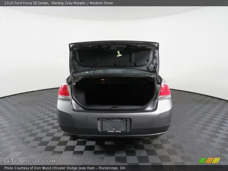 Sterling Grey Metallic / Medium Stone 2010 Ford Focus SE Sedan
